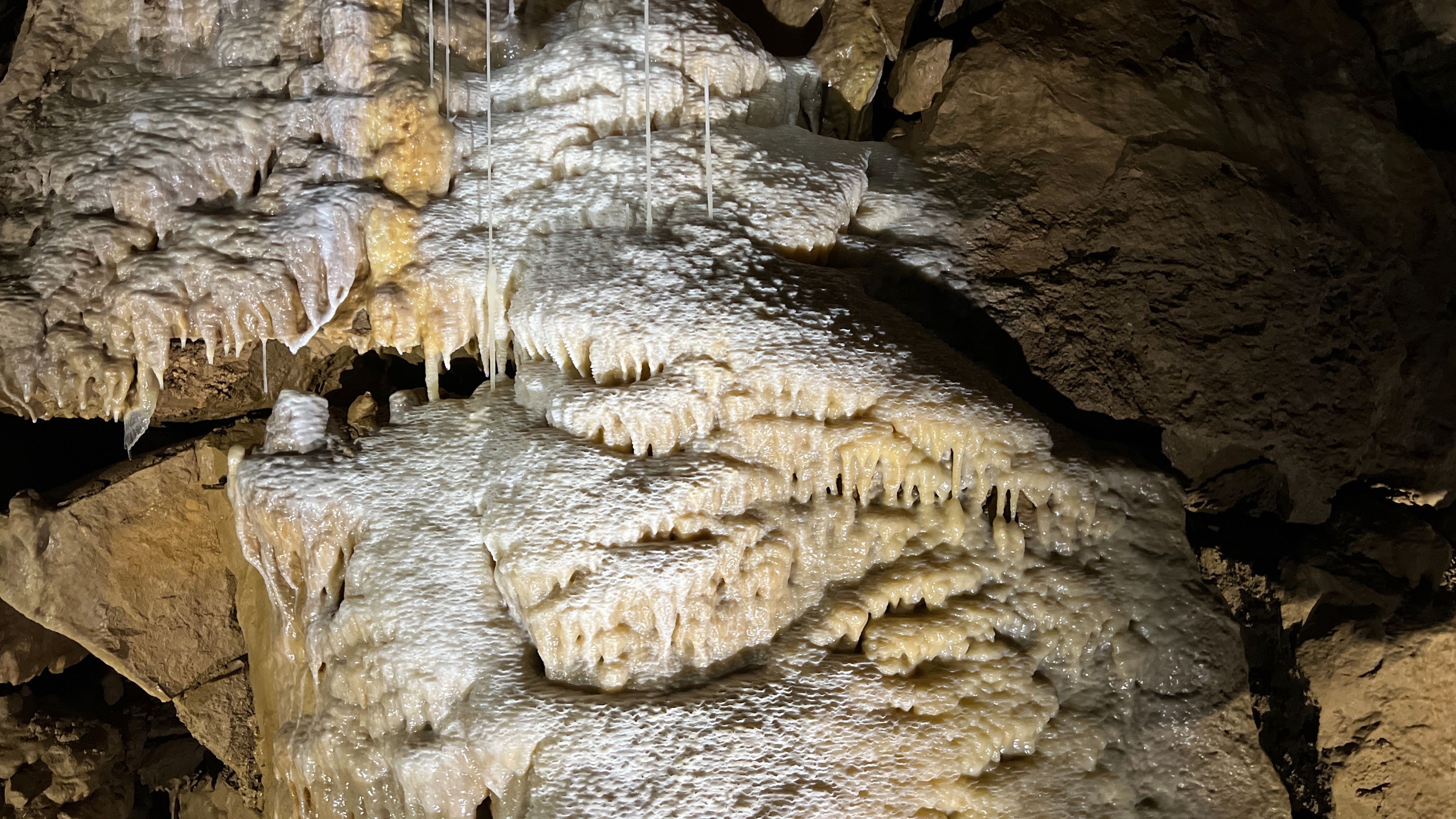 Herbstlabyrinth Schauhöhle Breitscheid - © mike.s