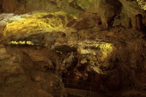 Bären- und Karlshöhle - © Adobe Stock