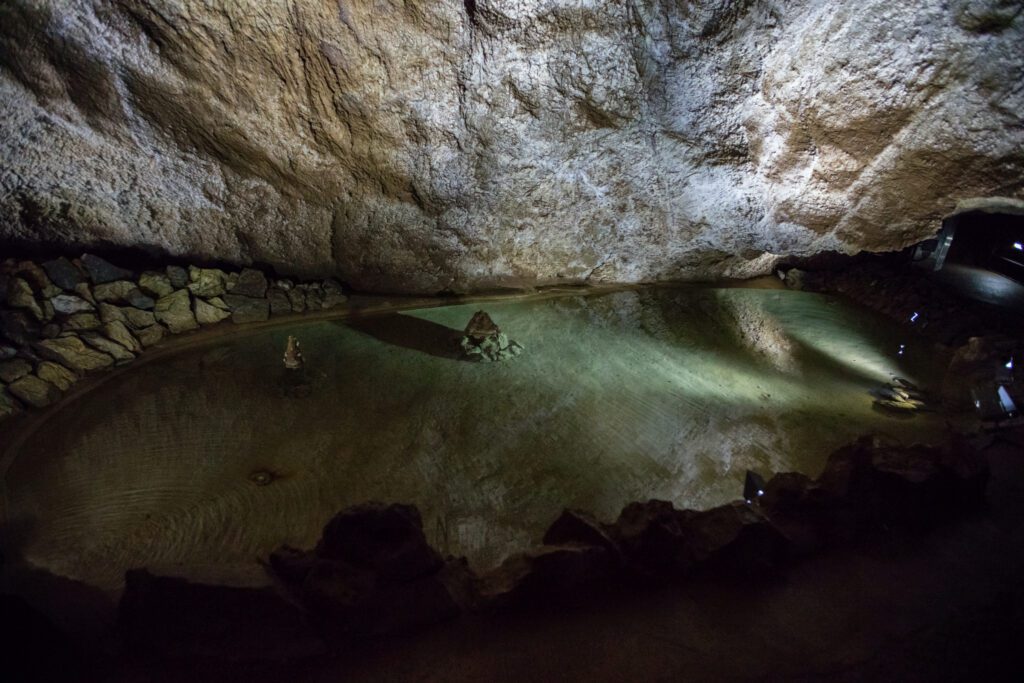 Kubacher Kristallhöhle