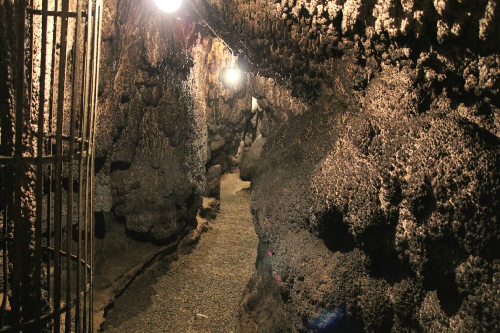 Zwiefaltendorfer Tropfsteinhöhle